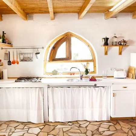 Romantica Fuego - Eco Retreat Artis Tirma * تاراخاليخو