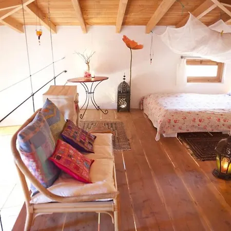 Romantica Fuego - Eco Retreat Artis Tirma * تاراخاليخو